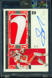 2023 Panini One #20 Skyy Moore 2022 Rookie Patch Auto Platinum #/5 Football